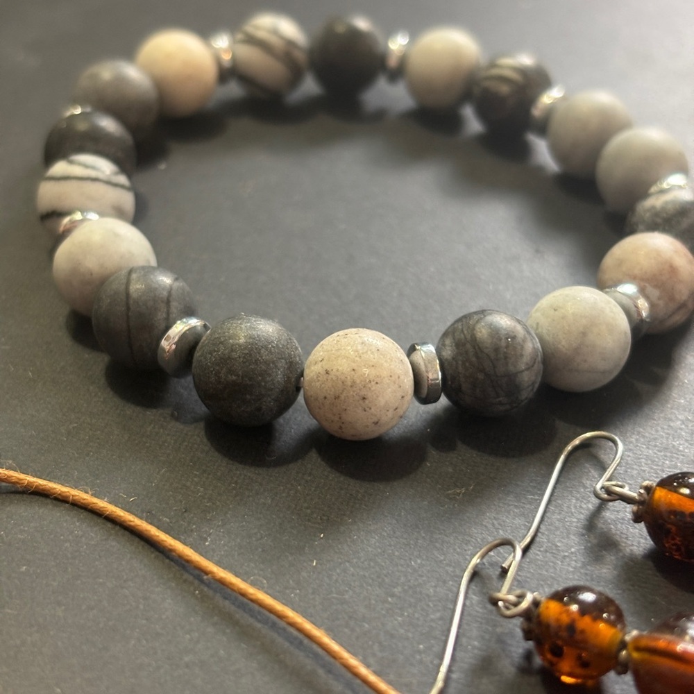 Glass bead jewelry bundle - - Picture 4 of 7
